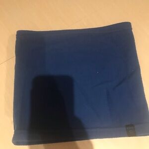 Free whit purchase neck warmers​​